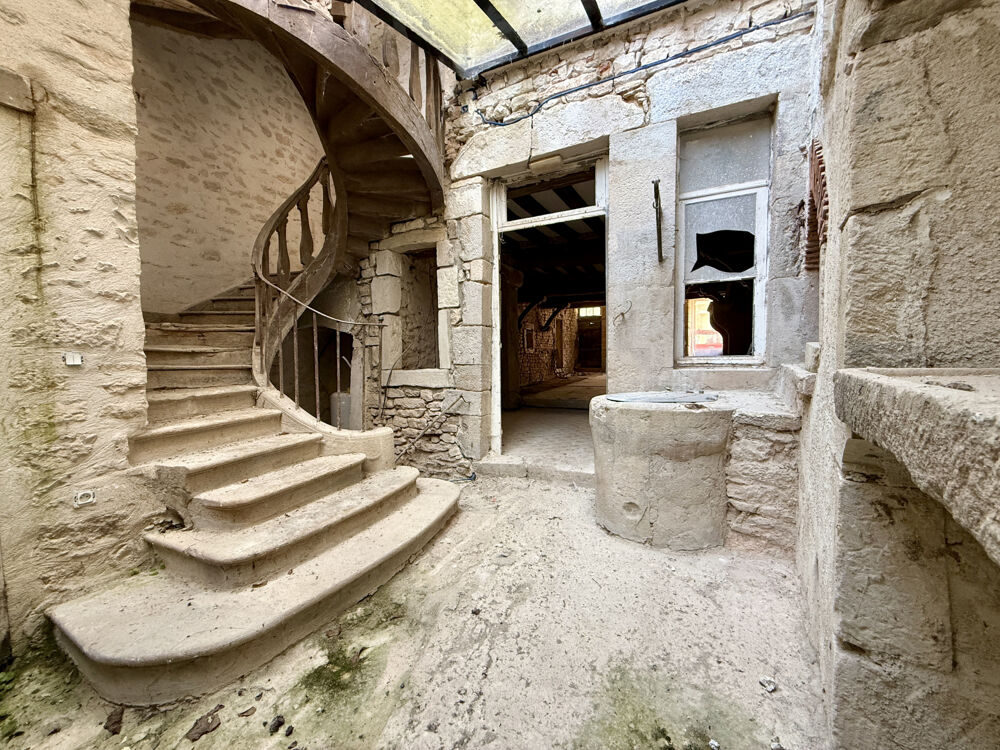 Une bâtisse de caractère à Vézelay