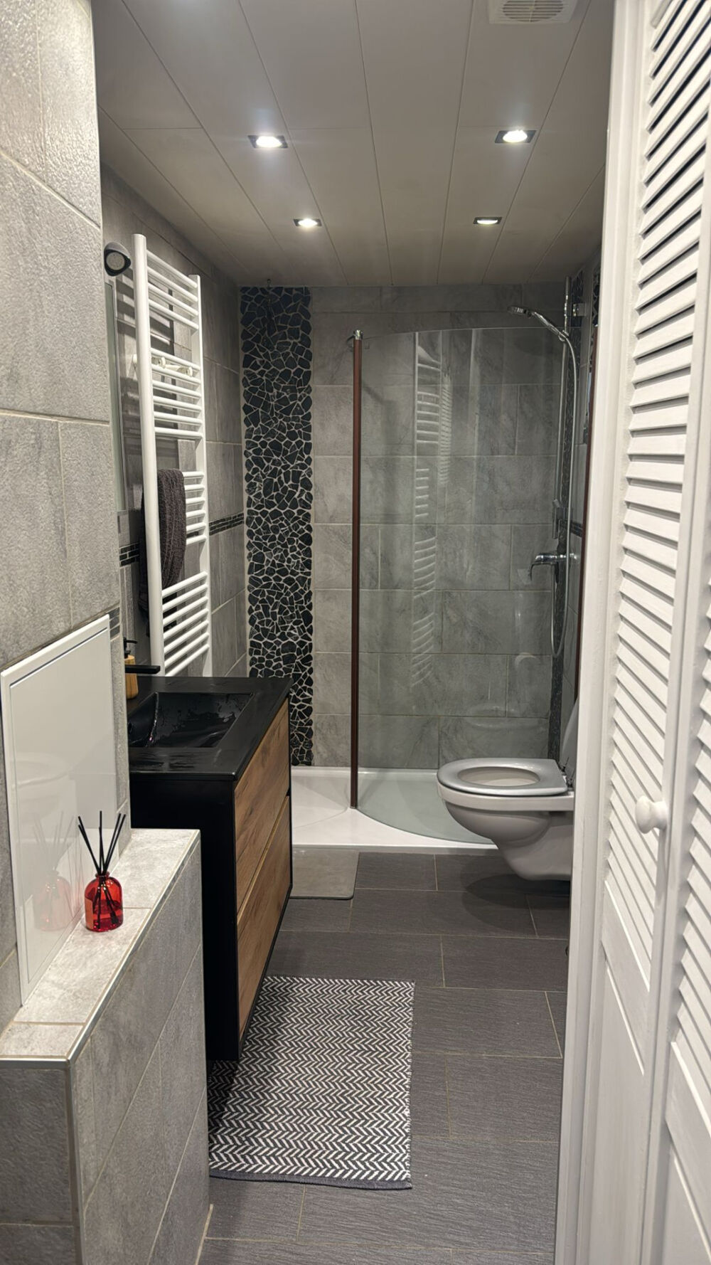 Cernay centre Maison de village de 1920 de 110 m2, 5 pièces, 3/4 chambres rénovée avec piscine