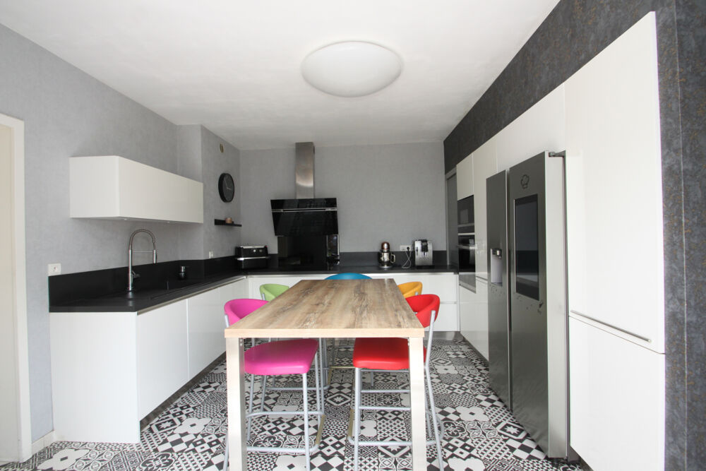 Vente Maison Calme et Confort à NOISSEVILLE Maison d'architecte contemporaine 11 pièces  7 chambres  Terrain 1000 m2 Noisseville