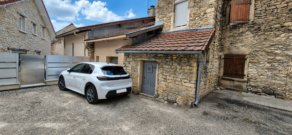 Vente Maison EXCLUSIVITÉ   TREPT   Charmante maison de village en pierre avec stationnement privatif Trept
