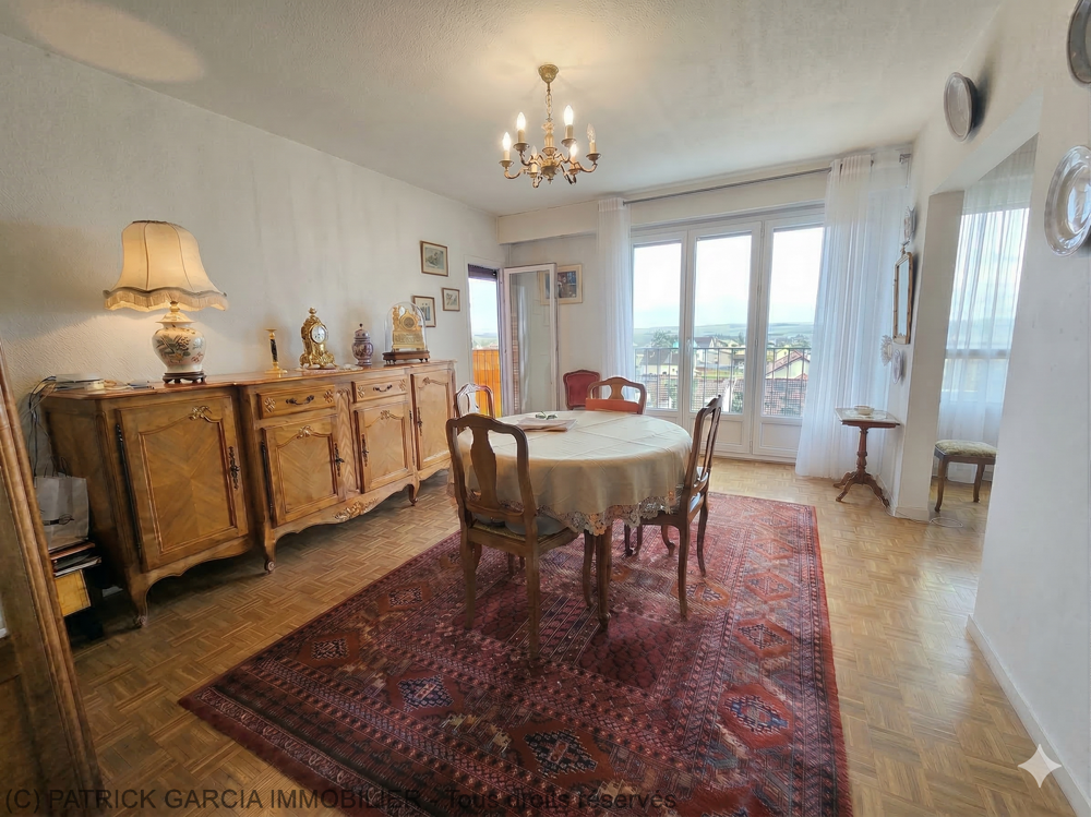 Auxerre Secteur Rue Renoir Appartement familial lumineux avec balcon et ascenseur
