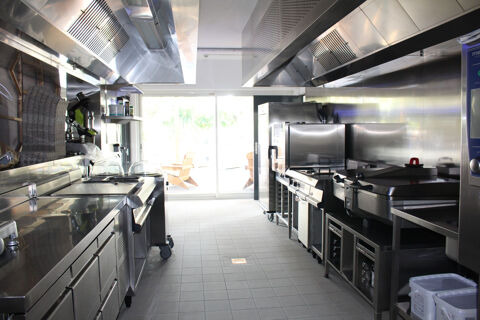 ROYAN HOTEL RESTAURANT MURS COMMERCIAUX 3990000 17200 Royan