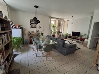  Appartement à louer 3 pièces 65 m²