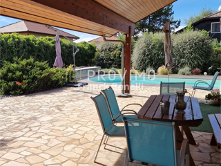  Propri�t�/ch�teau � vendre 5 pi�ces 138 m�