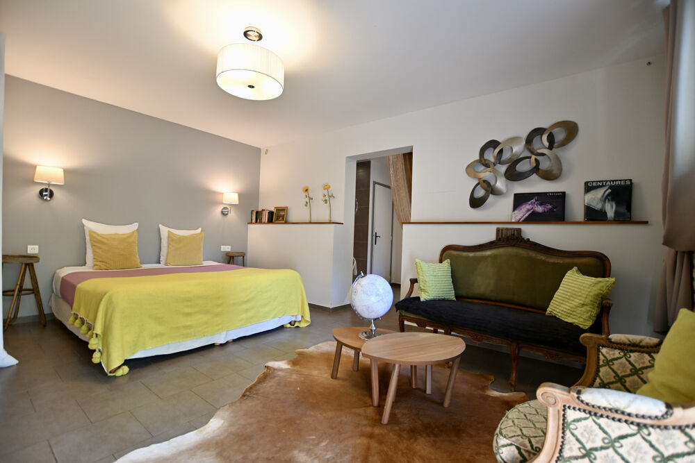  vendre  Proprit/chteau Noyers (89310)