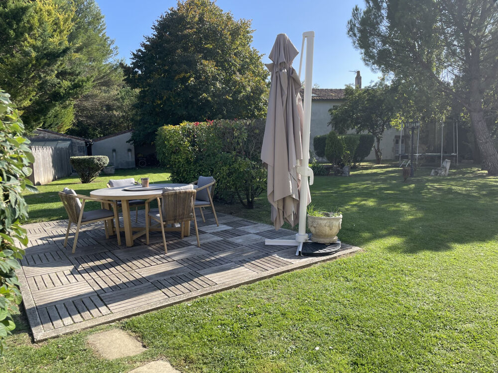 � vendre  Propri�t�/ch�teau Prignac (17160)