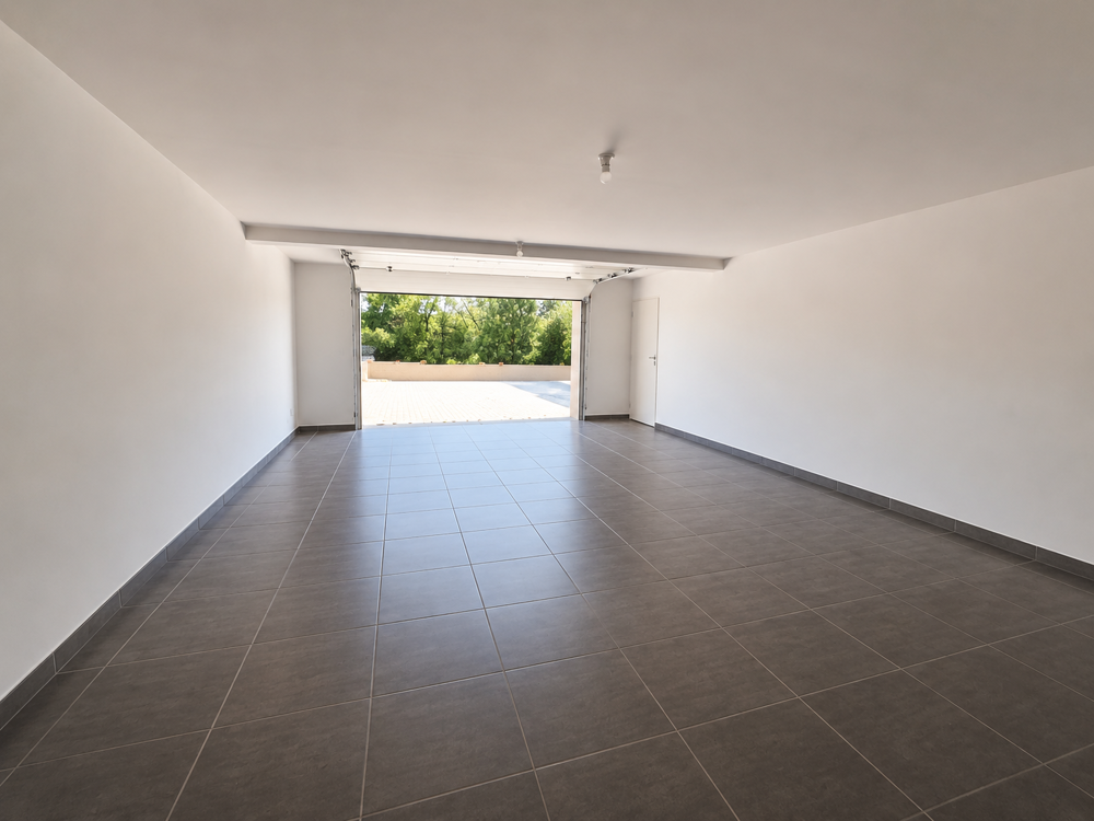MAISON MODERNE