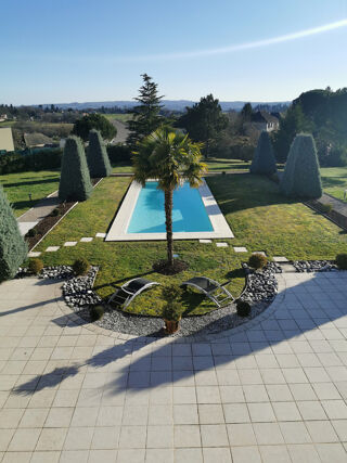  Propri�t�/ch�teau � vendre 15 + pi�ces 684 m�