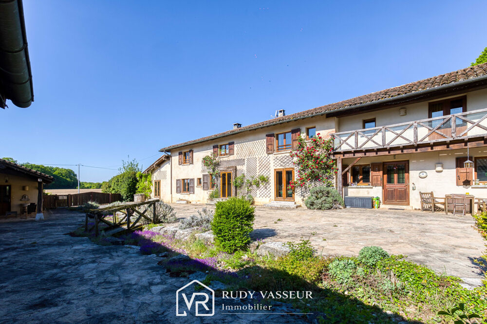 � vendre  Propri�t�/ch�teau Servas (01960)