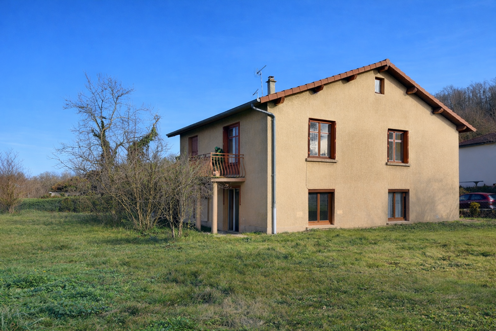 Maison familiale de 5 chambres à Bonnefamille Un potentiel incroyable !