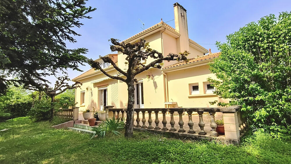 Maison familiale + grand hangar : un bien rare aux portes de Blaye !