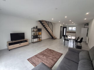  Maison à louer 3 pièces 100 m²