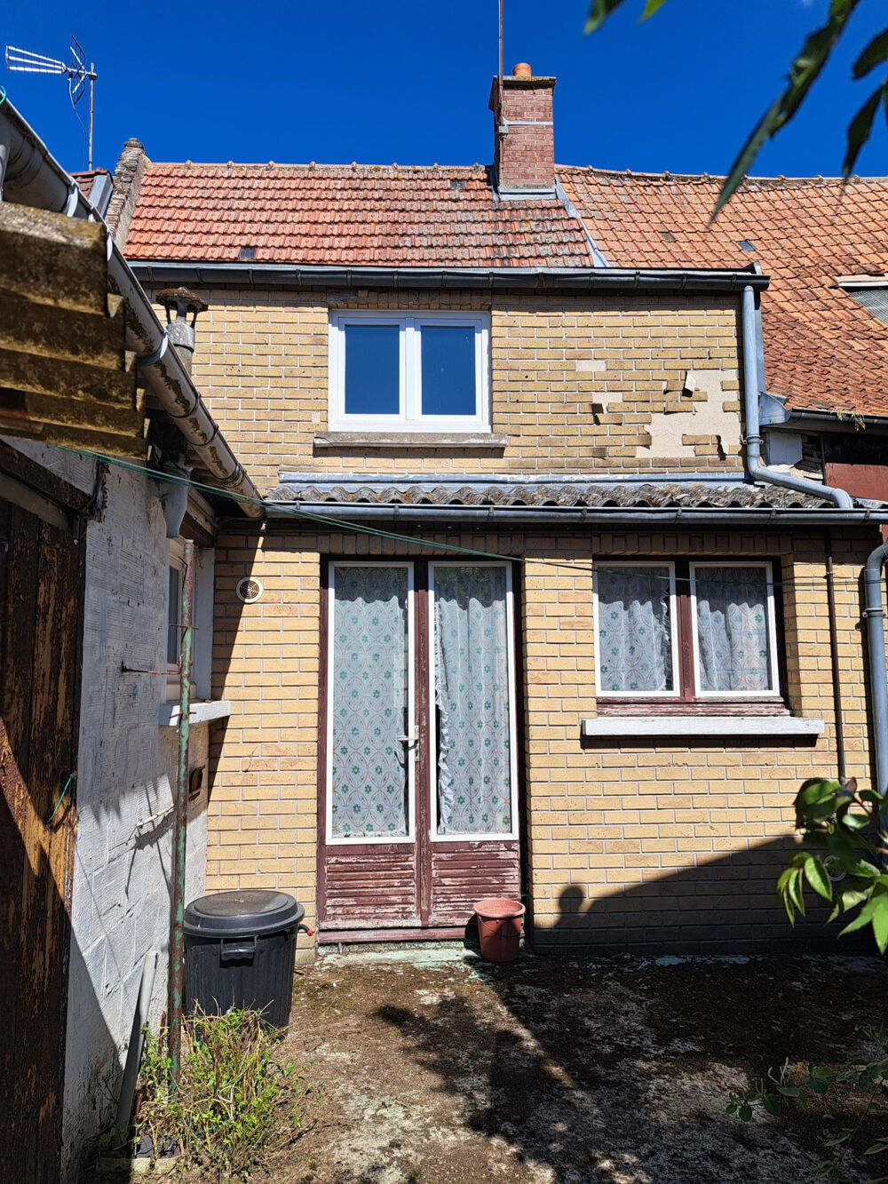 MAISON A RENOVER-PICQUIGNY
