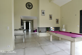  Propriété/château à vendre 9 pièces 240 m²