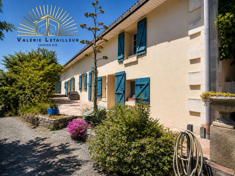 NOUVEAUTE Magnifique longère de charme au coeur de la campagne