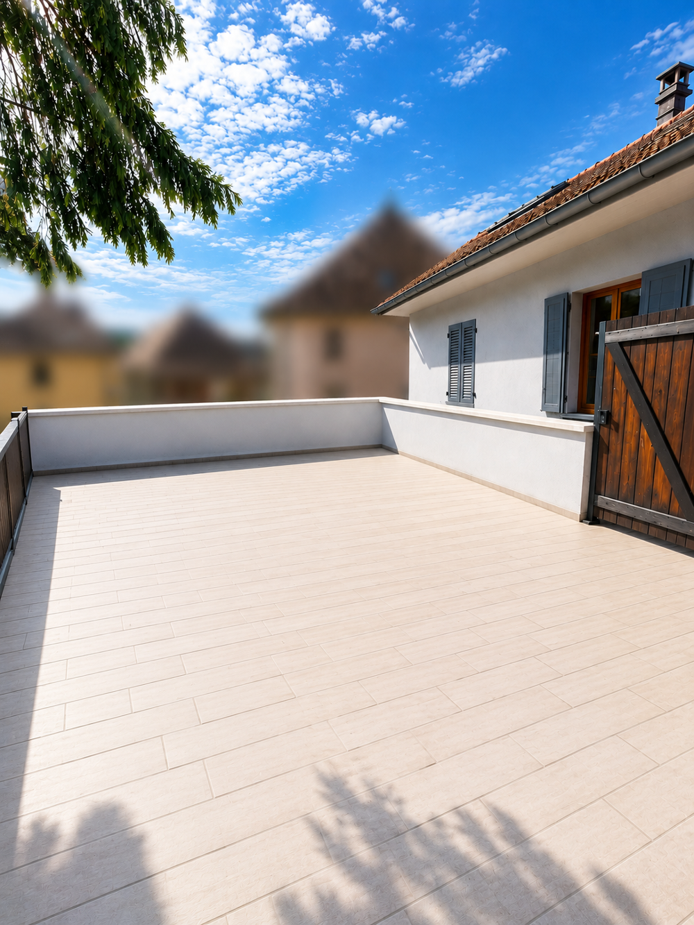 Vente Appartement Duplex bon état , avec terrasse de 36 m2 . Yenne