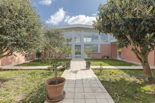  Propri�t�/ch�teau � vendre 10 pi�ces 430 m�