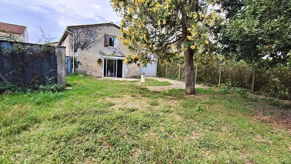 Vente Maison Saint-Aubin-de-Blaye centre   Maison 5 chambres   Dépendance sur rue   Jardin clos   Garage St aubin de blaye