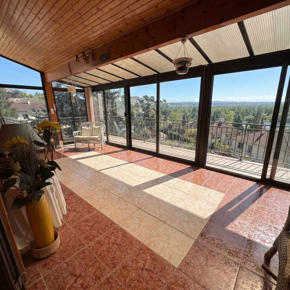 A vendre individuelle et piscine