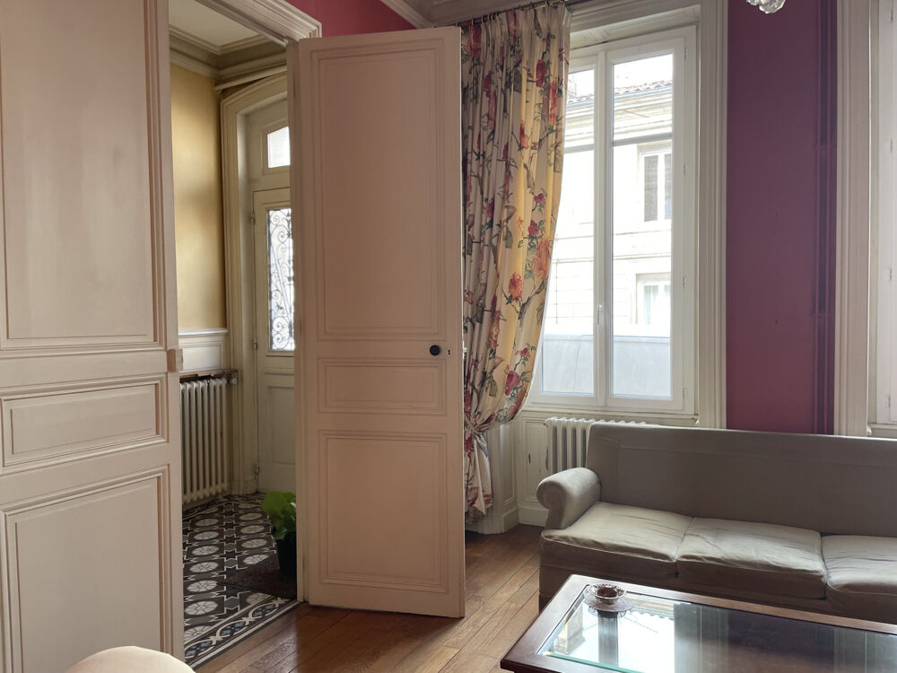 Vente Maison COGNAC PROCHE DU CENTRE MAISON DE VILLE 160 M2 5 CHAMBRES GARAGE DE 77 M2 JARDIN DE 625 M2 Cognac