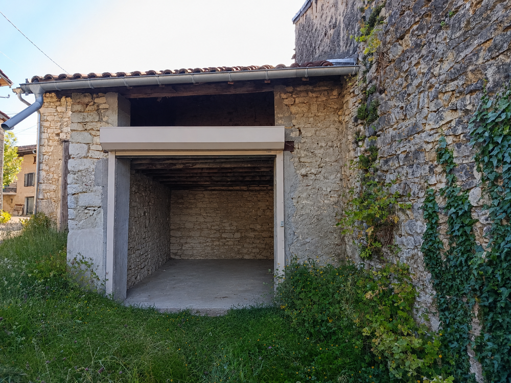 T2 de 40 m2 avec terrasse, garage et parking Bohas-Meyriat-Rignat