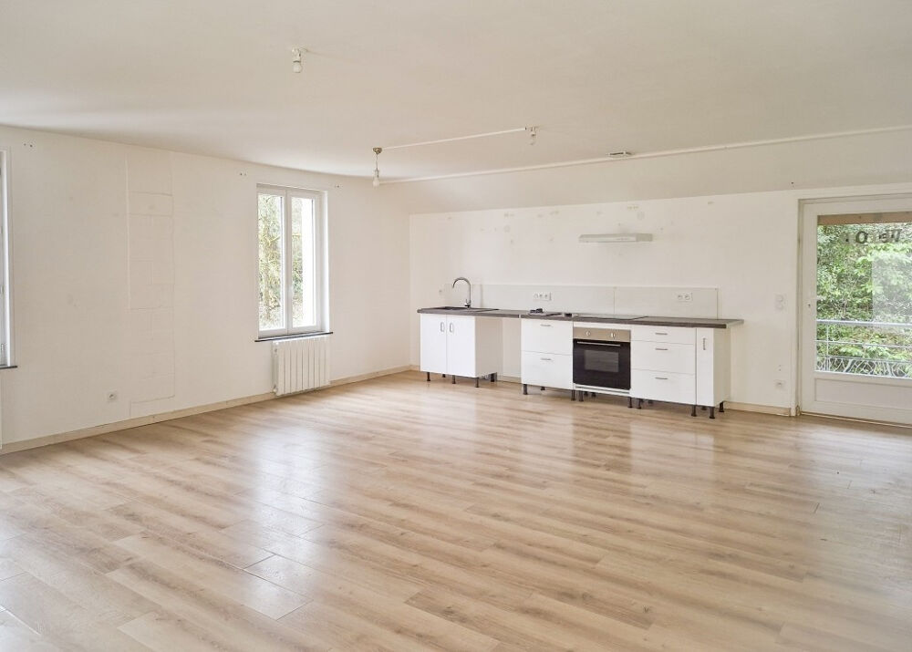 Vente Appartement Belley : appartement 75 m2 avec jardin privatif et dépendance Belley