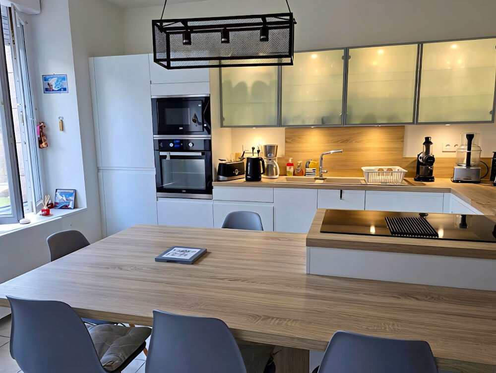 Rare sur le marché Ensemble immobilier de caractère au coeur de Saint-Nicolas-du-Pélem (22480)