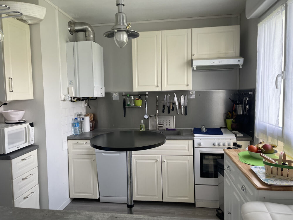 ROYAN APPARTEMENT DEUX CHAMBRES DANS RESIDENCE SECURISEE PROCHE DU MARCHE