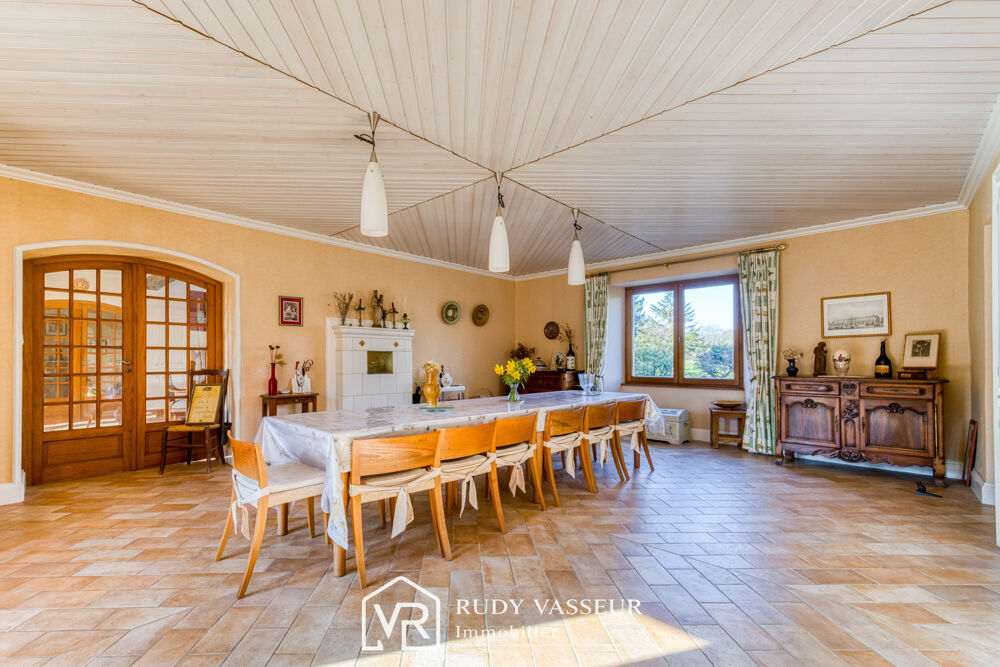 � vendre  Propri�t�/ch�teau Servas (01960)