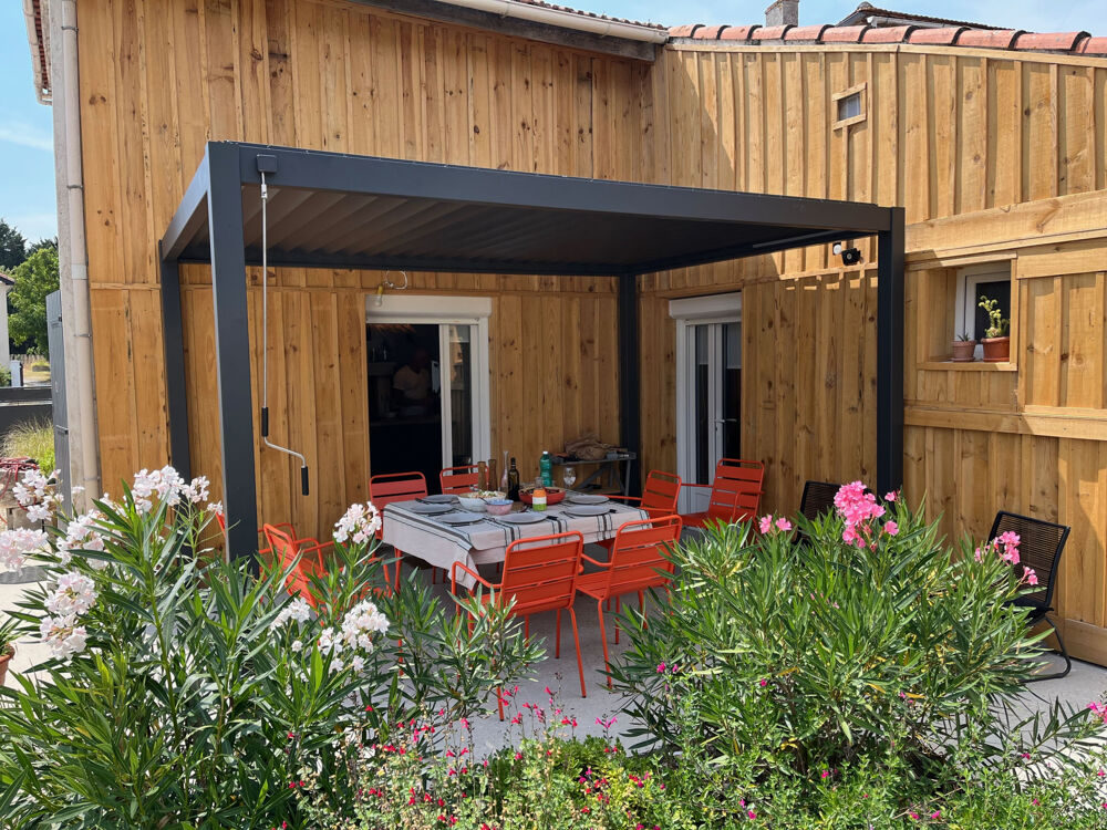 Arvert, Villa de charme 180m2 avec jardin paysagé, piscine.