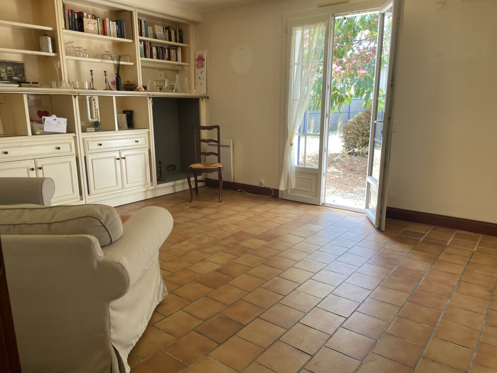 Vente Maison COGNAC MAISON DE PLAIN PIED DE 114 M2 JARDIN 2 GARAGES 3 CHAMBRES Cognac