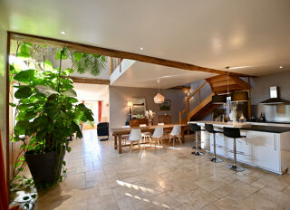  Maison � vendre 6 pi�ces 256 m�