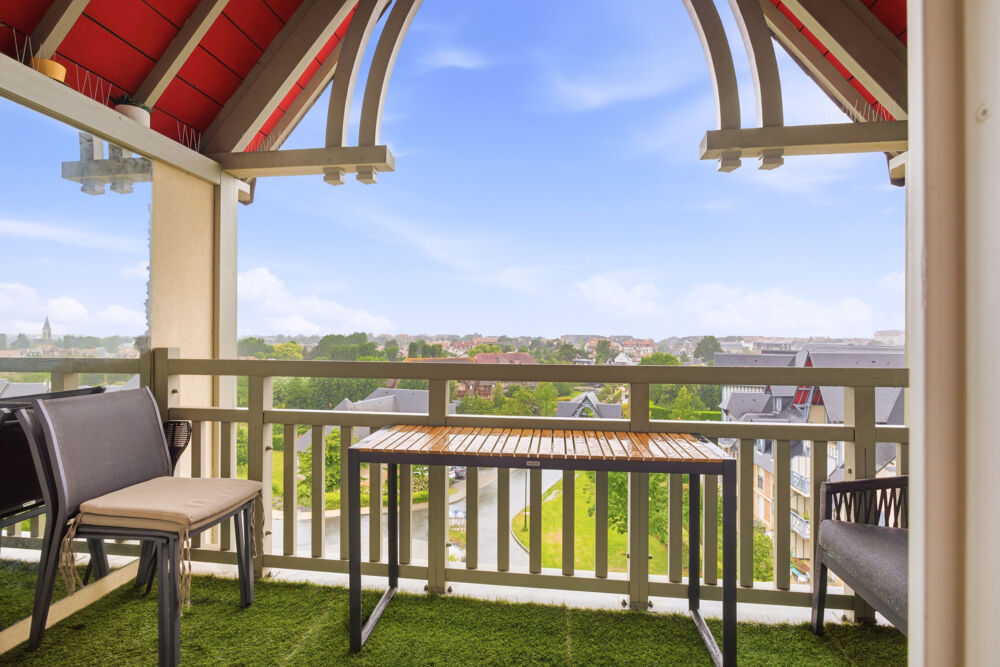 Vente Duplex/Triplex DUPLEX D'EXCEPTION AVEC VUE PANORAMIQUE SUR DEAUVILLE, TROUVILLE ET LA MER - 120 m2 Carrez - 3 chambres - 3ème Deauville