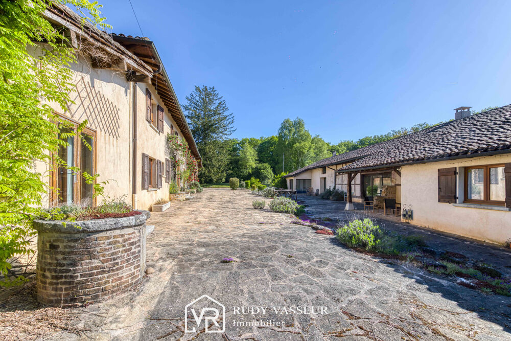 � vendre  Propri�t�/ch�teau Servas (01960)