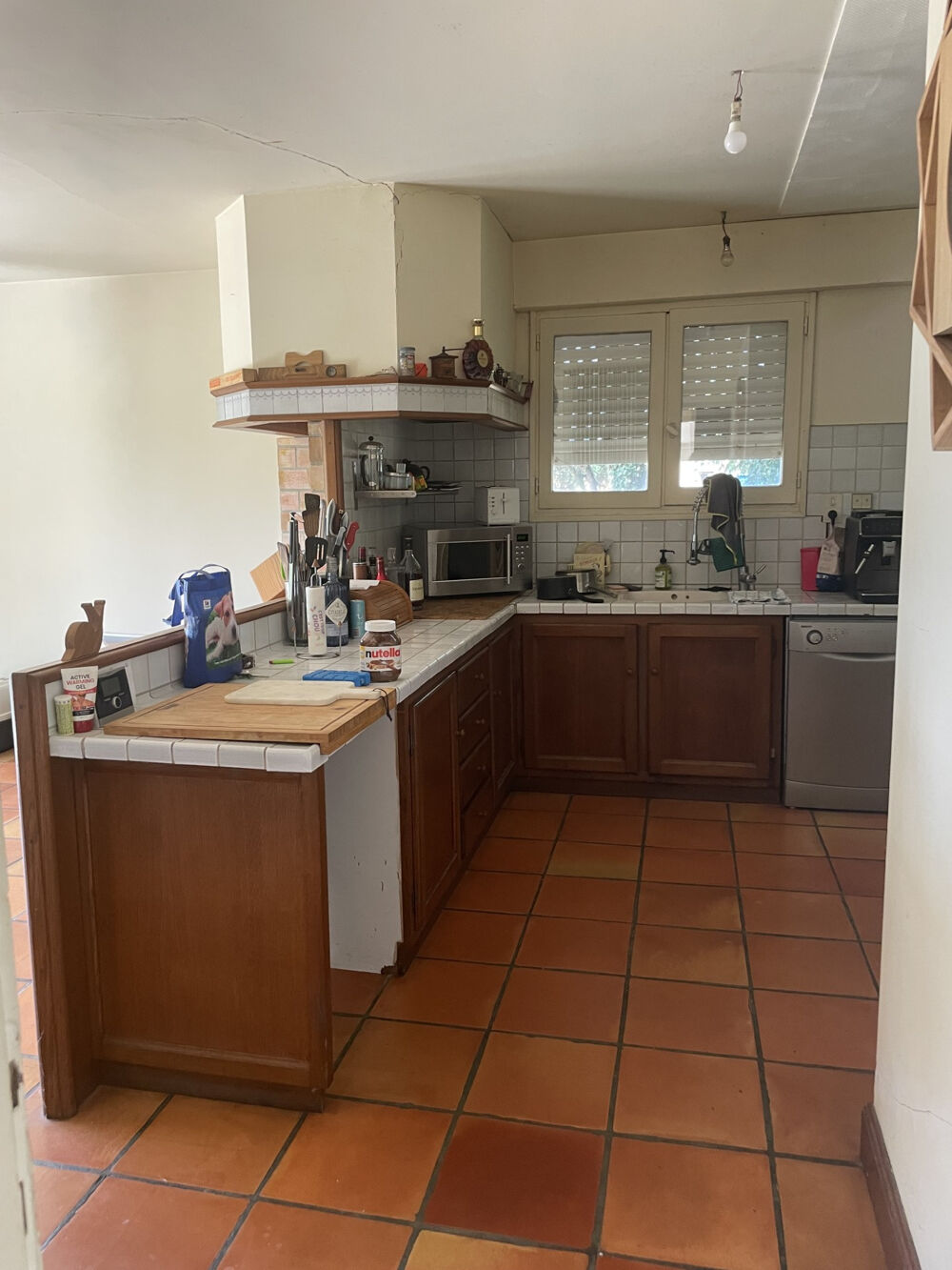 JAVREZAC MAISON DE 206 M2 A RENOVER SUR PARC DE 11936 M2