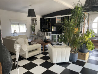 Vente Maison SAINT SULPICE DE COGNAC MAISON DE PLAIN PIED RENOVEE 5 CHAMBRES JARDIN DE 950 M2 ENVIRON Val de cognac