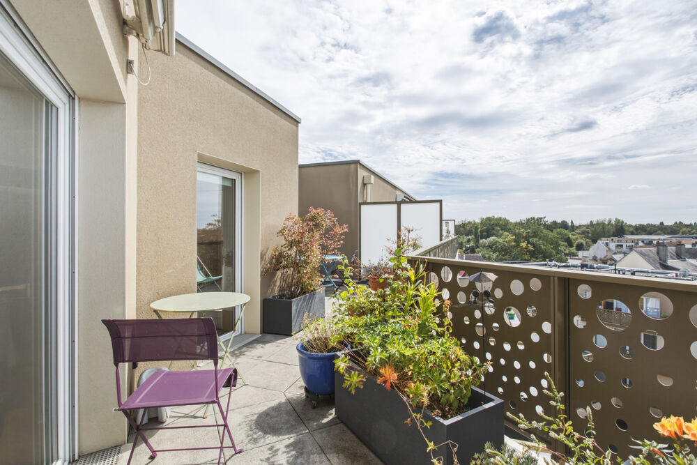 APPARTEMENT T3 DE 79 M2 DERNIER ÉTAGE TERRASSE 28 M2 PLEIN SUD PARKING PRIVE MONDEVILLE