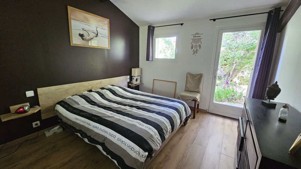à vendre  Maison Bagnols-en-Forêt (83600)