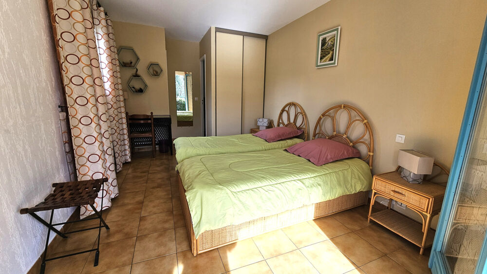 � vendre  Propri�t�/ch�teau Bagnols-en-For�t (83600)