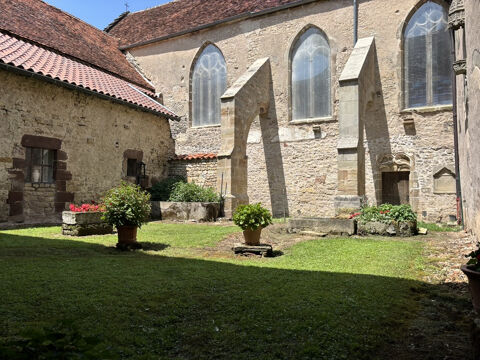   Ancien couvent de caract�re   Le Petit-Thon (Vosges) Propri�t�/ch�teau - 13 pi�ce(s) - 450 m�