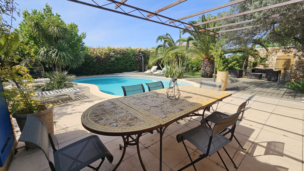 Vente Maison VILLA EN 2 APPARTEMENTS  DE PLAIN-PIED 200M2 HABITABLE PISCINE ABRI-VOITURE ET ANNEXES Bagnols en foret
