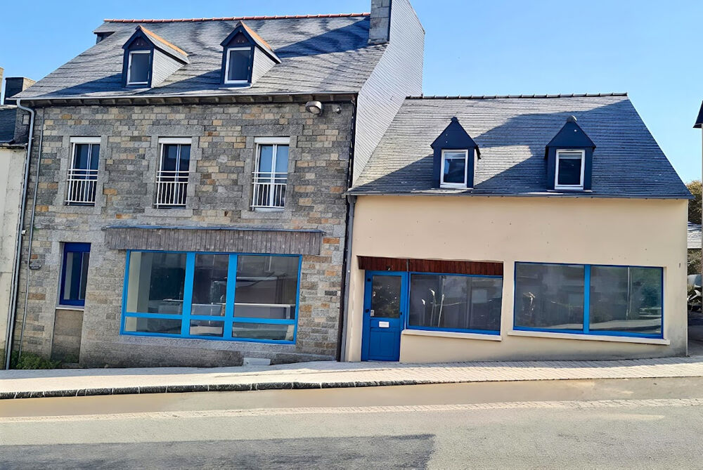 Rare sur le marché Ensemble immobilier de caractère au coeur de Saint-Nicolas-du-Pélem (22480)