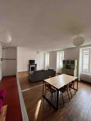  Appartement à louer 2 pièces 71 m²