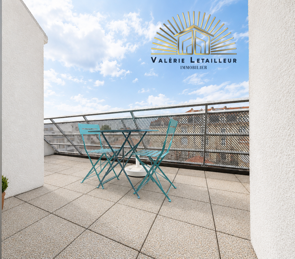 Vente Appartement Magnifique appartement meublé   Dernier étage avec ascenseur   Vue dégagée sans vis-à-vis Bordeaux