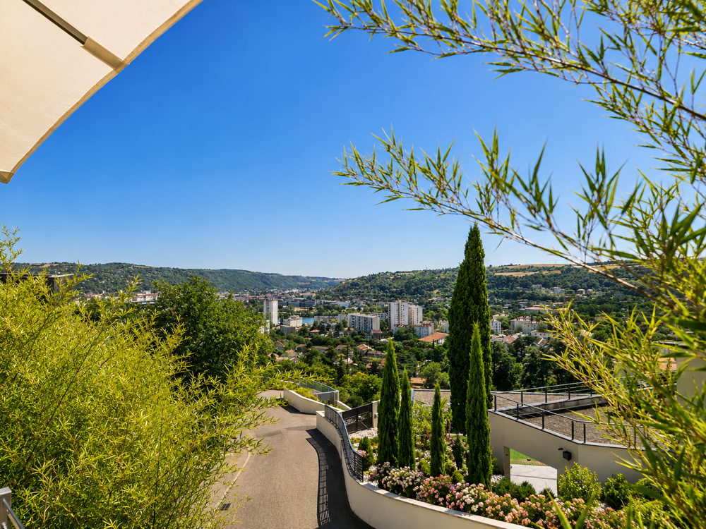 MAISON EXCEPTIONNELLE SUR LES HAUTEURS DE VIENNE