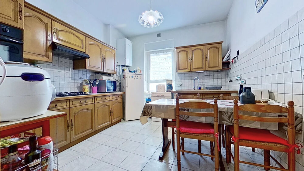 Vente Maison YUTZ   Proche de toutes les commodités, grande habitation indépendante de 125 m2  avec 4 chambres, un grand so Yutz