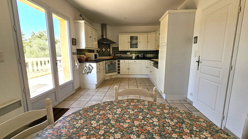 à vendre  Maison Bagnols-en-Forêt (83600)