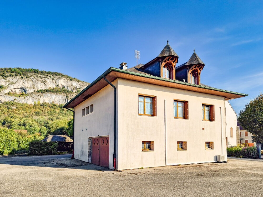 Virignin : maison env. 127 m2 avec ascenseur et sous-sol complet sur un terrain de 1483 m2