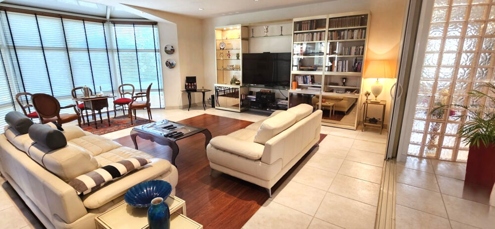 � vendre  Propri�t�/ch�teau Ussac (19270)