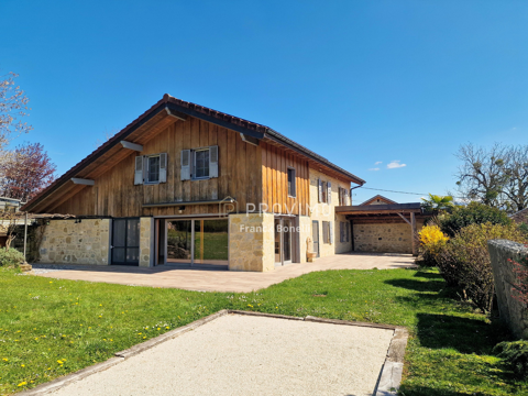   Superbe propri�t� de campagne r�nov�e, 153 M2, au calme Ferme - 6 pi�ce(s) - 153 m�